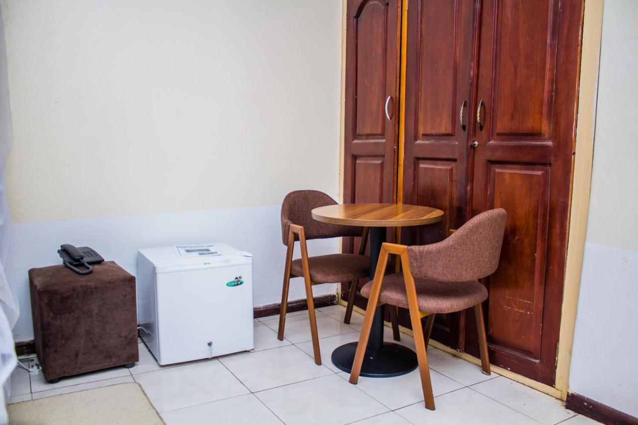 Rugems Executive Lodge Lusaka Bagian luar foto